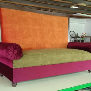 Antiker Diwan "Helga"